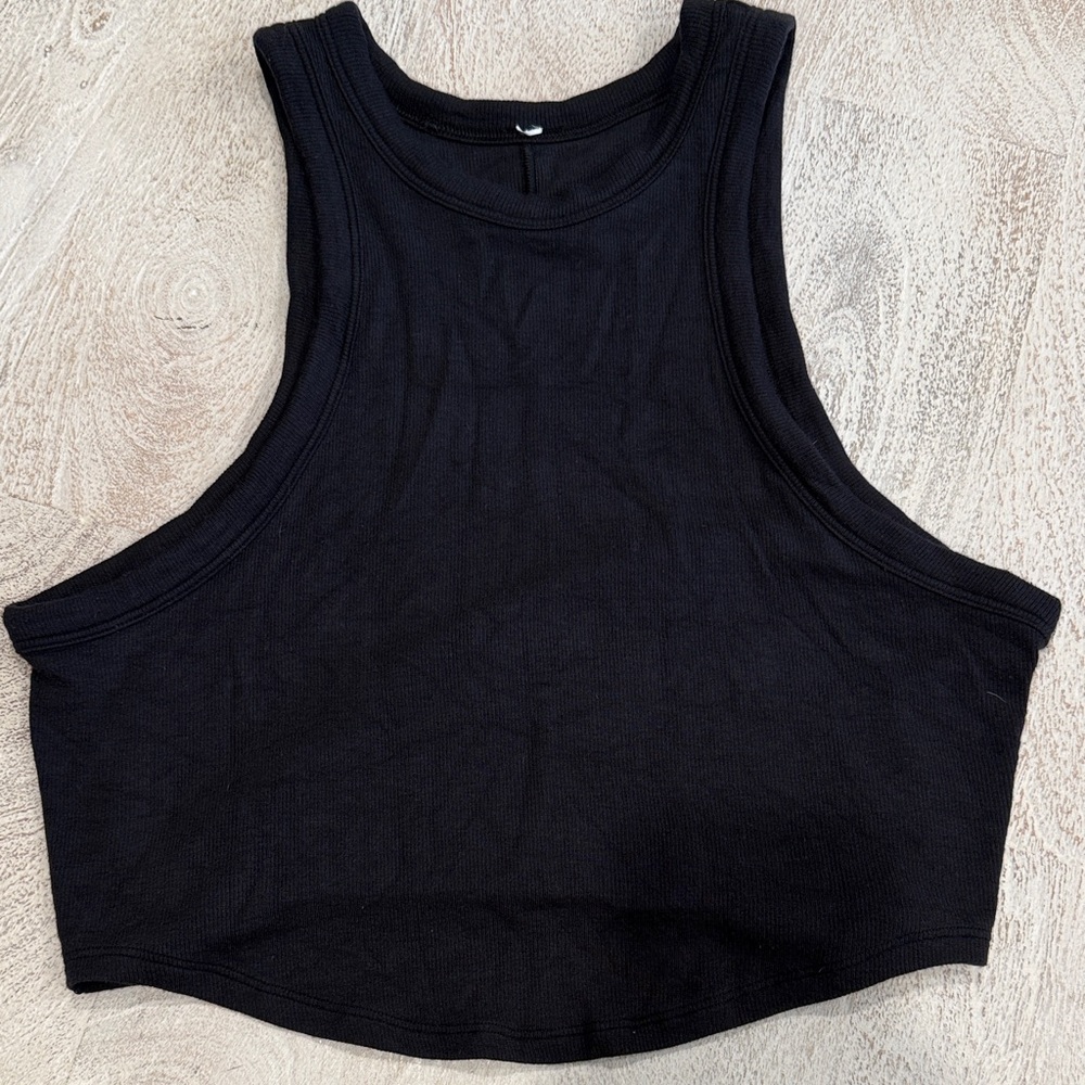 Lululemon black ribbed cropped Women's Top
